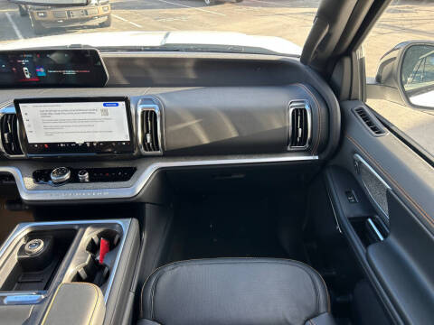 2025 Ford Expedition Tremor