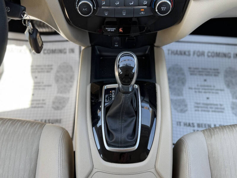 2017 Nissan Rogue S
