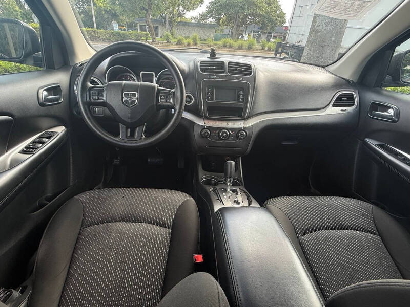 2020 Dodge Journey SE Value