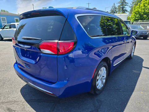 2018 Chrysler Pacifica Touring L