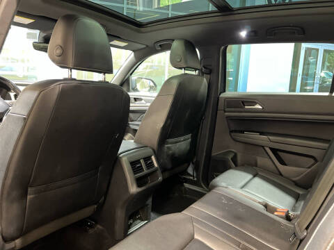 2020 Volkswagen Atlas Cross Sport V6 SEL R-Line 4Motion