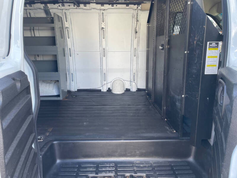 2017 GMC Savana 3500