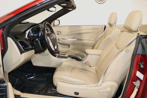 2013 Chrysler 200 Limited
