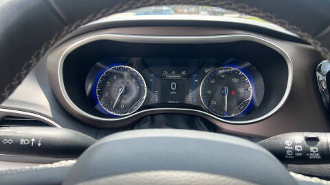 2022 Chrysler Voyager LX