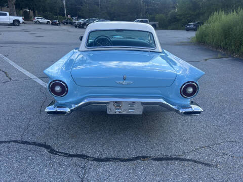 1957 Ford Thunderbird