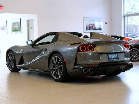 2021 Ferrari 812 GTS