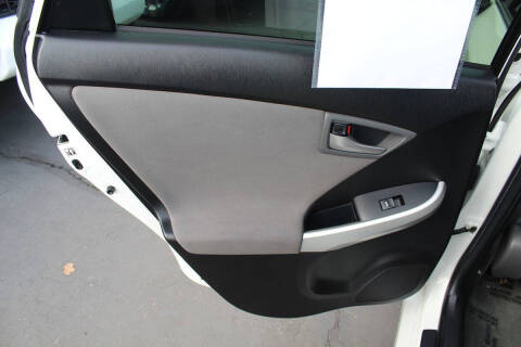 2013 Toyota Prius Three