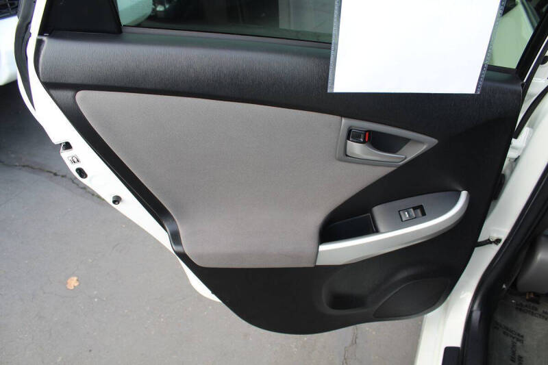 2013 Toyota Prius Three