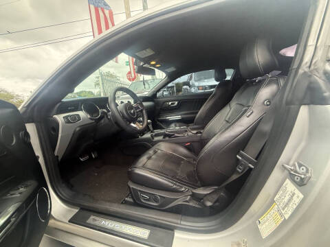 2017 Ford Mustang EcoBoost Premium