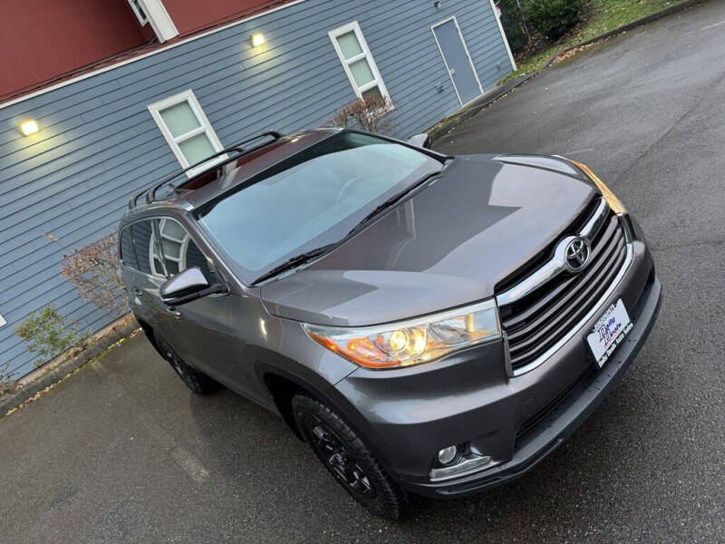 2016 Toyota Highlander Limited