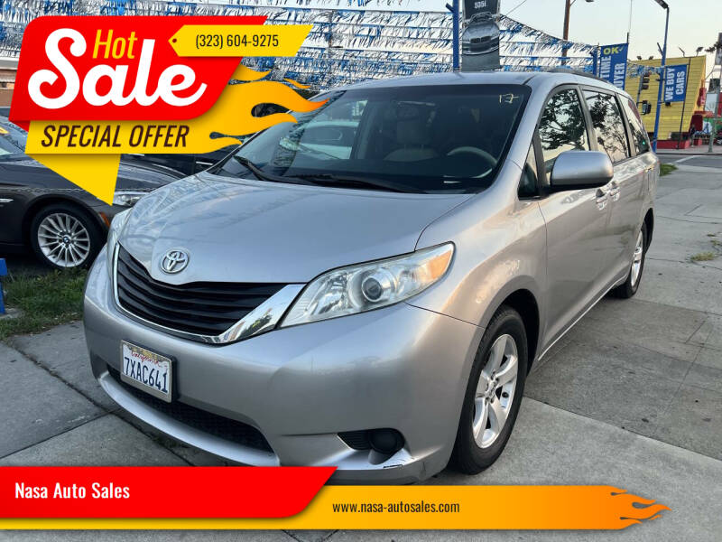 2013 Toyota Sienna LE 7-Passenger Auto Access Seat
