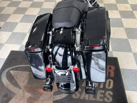 2011 Harley-Davidson FLTRX Road Glide Custom