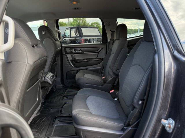 2017 Chevrolet Traverse LT
