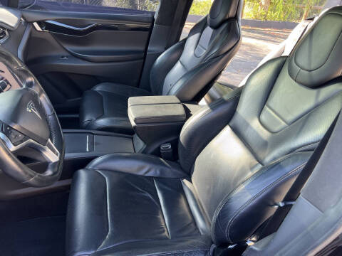 2016 Tesla Model X 75D