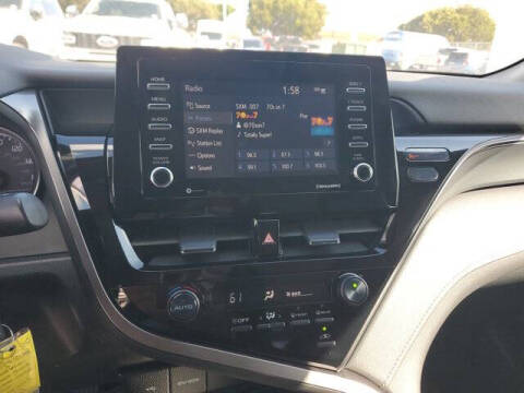 2021 Toyota Camry SE