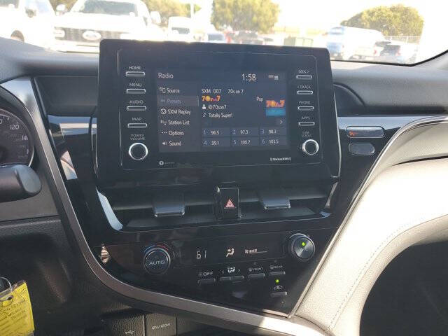 2021 Toyota Camry SE