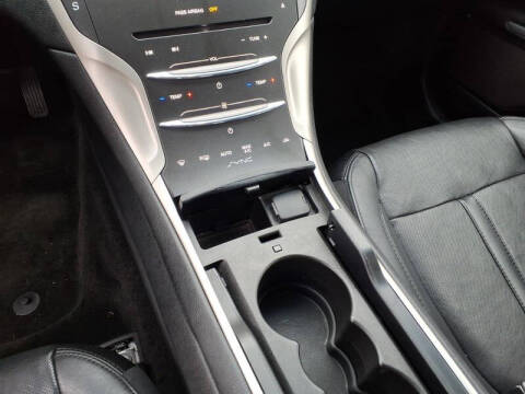 2016 Lincoln MKZ