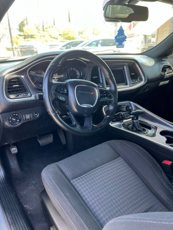 2018 Dodge Challenger SXT