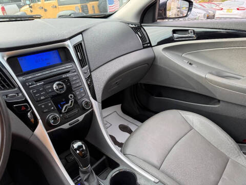 2011 Hyundai Sonata SE