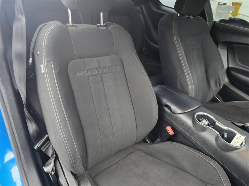 2020 Ford Mustang EcoBoost