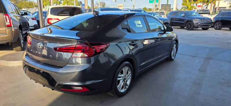 2020 Hyundai Elantra