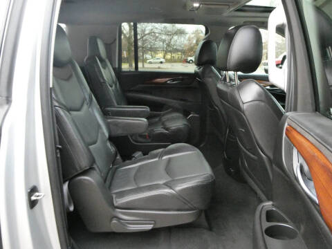2015 Cadillac Escalade ESV Luxury