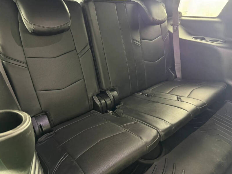 2016 Cadillac Escalade Platinum