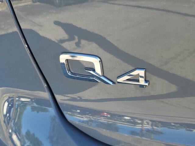 2025 Audi Q4 e-tron quattro Premium 55