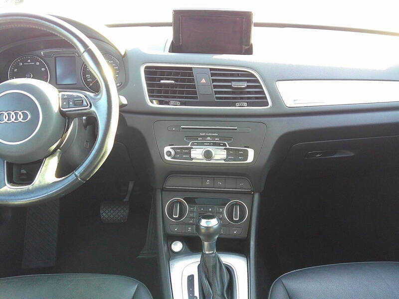 2016 Audi Q3 2.0T quattro Premium Plus