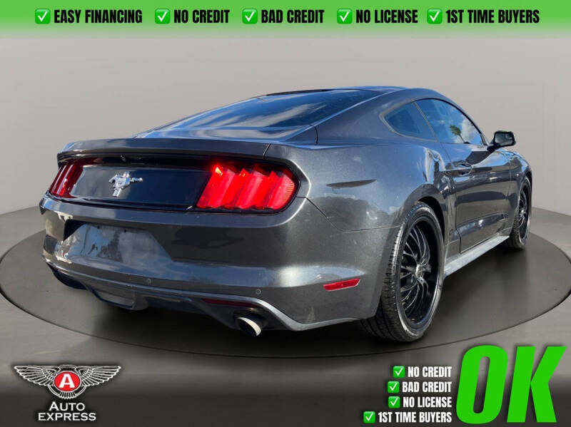 2017 Ford Mustang V6