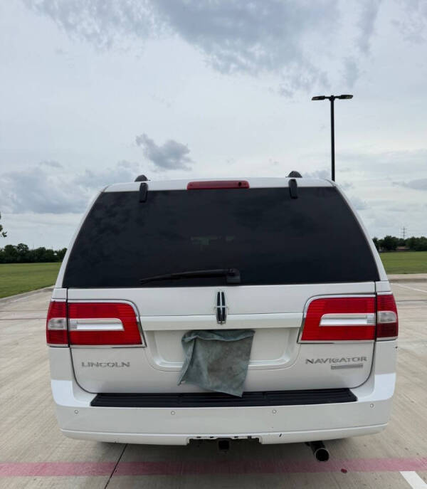 2012 Lincoln Navigator L
