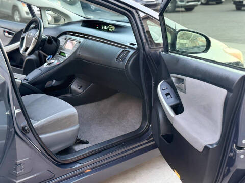 2013 Toyota Prius Three
