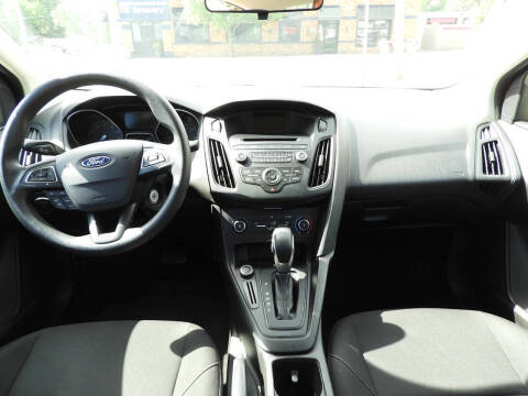 2017 Ford Focus SE