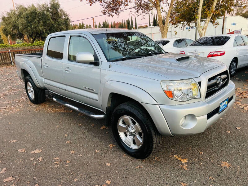 2006 Toyota Tacoma Base photo 2