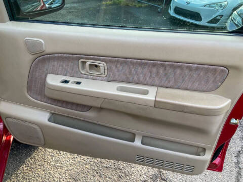 2000 Nissan Frontier XE