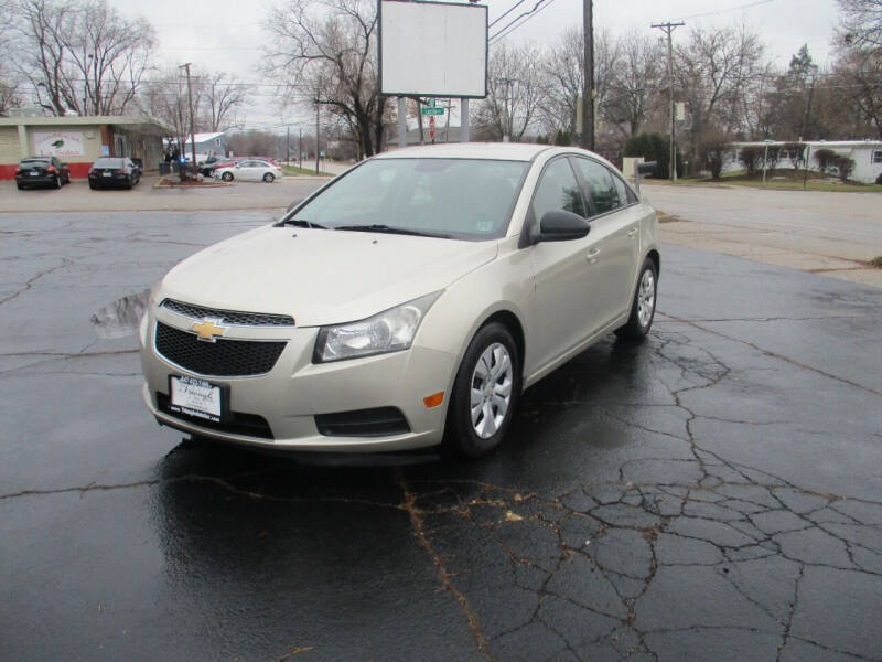 2014 Chevrolet Cruze for sale at Triangle Auto Sales in Elgin IL