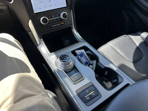 2021 Ford Edge Titanium