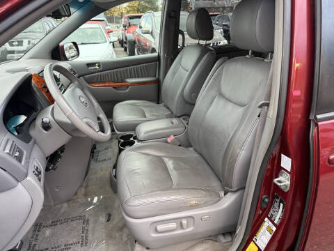 2009 Toyota Sienna XLE