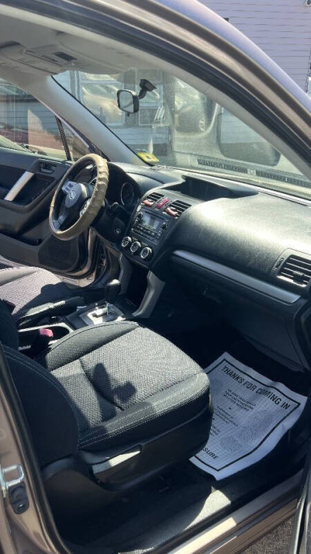 2015 Subaru Forester 2.5i
