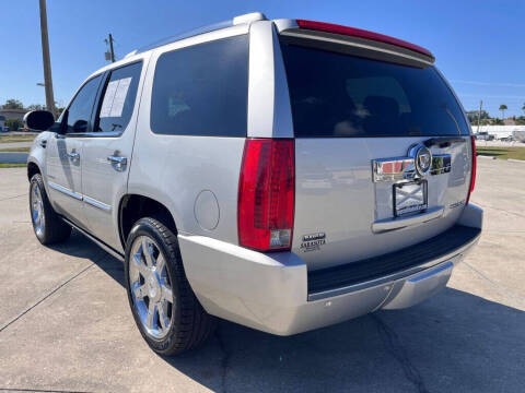 2011 Cadillac Escalade Premium