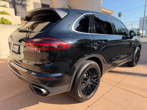 2018 Porsche Cayenne Platinum Edition