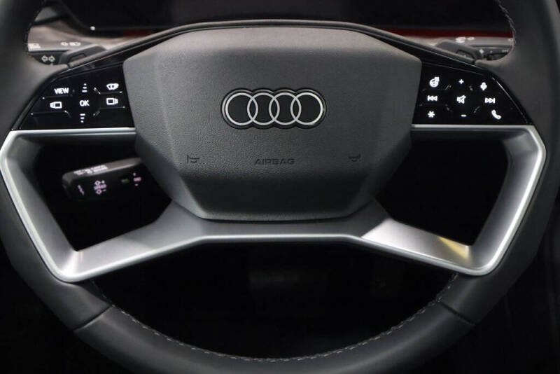 2025 Audi Q5 quattro Premium Plus TFSI