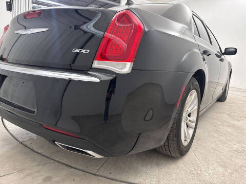 2018 Chrysler 300 Touring