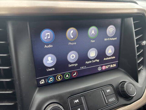 2020 GMC Acadia Denali