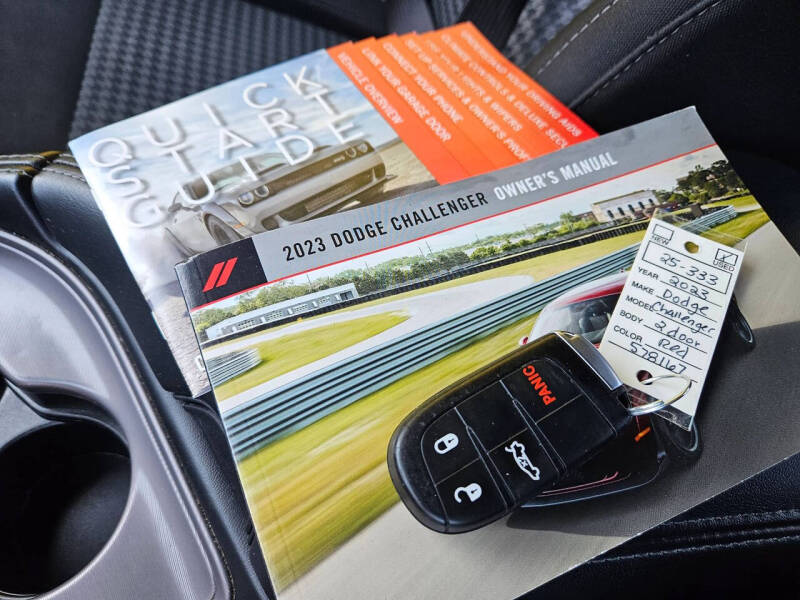 2023 Dodge Challenger SXT