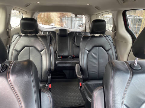 2019 Chrysler Pacifica Touring L