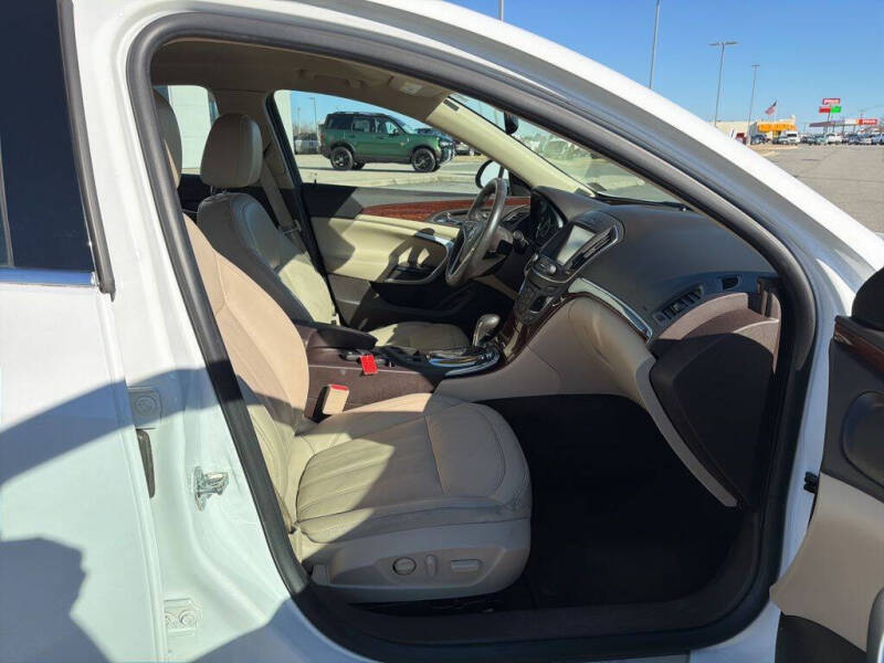 2017 Buick Regal Premium II