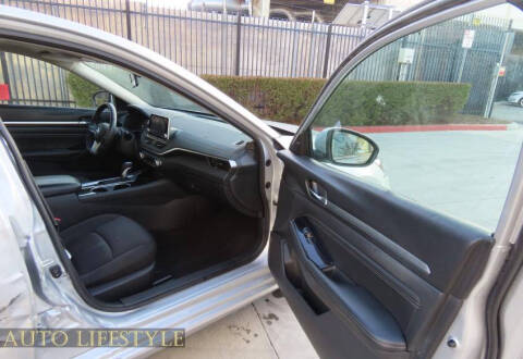 2021 Nissan Altima 2.5 SV