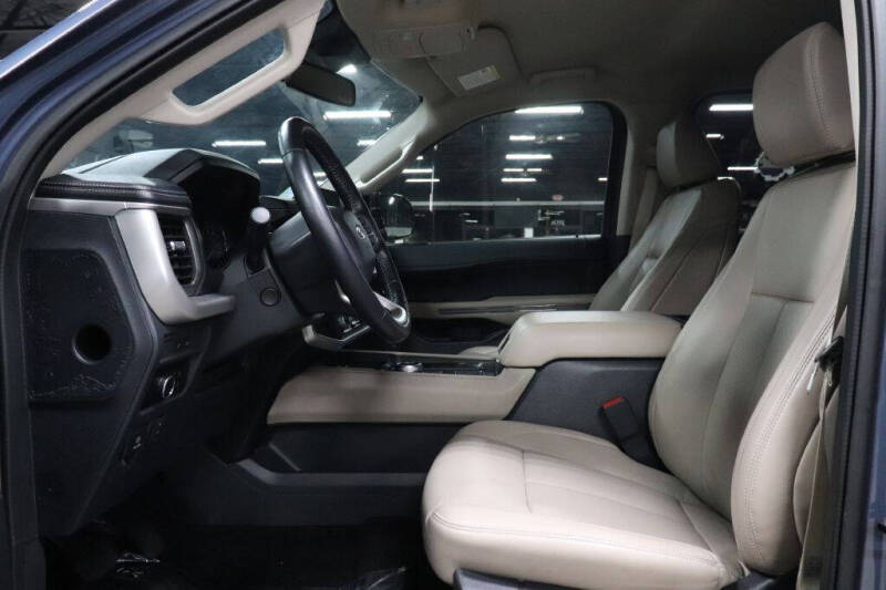2023 Ford Expedition XLT