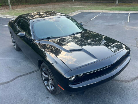 2015 Dodge Challenger SXT